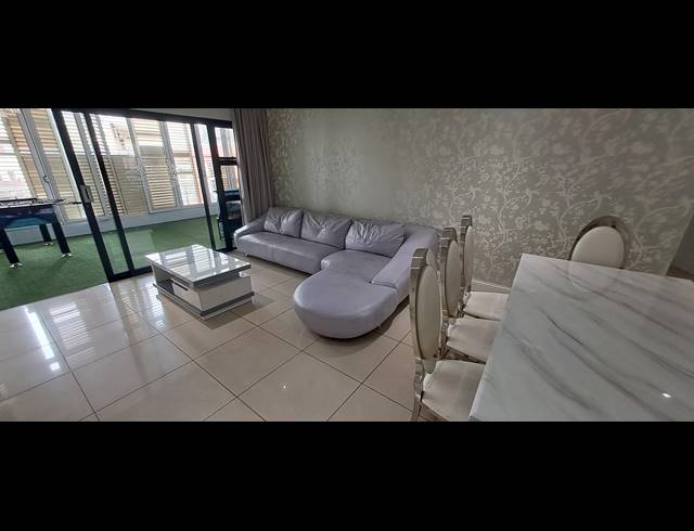 4 BEDROOM PENTHOUSE FOR SALE IN NEW TOWN CENTRE